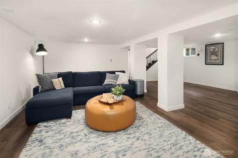 7025 23rd Avenue NW Seattle WA 98117