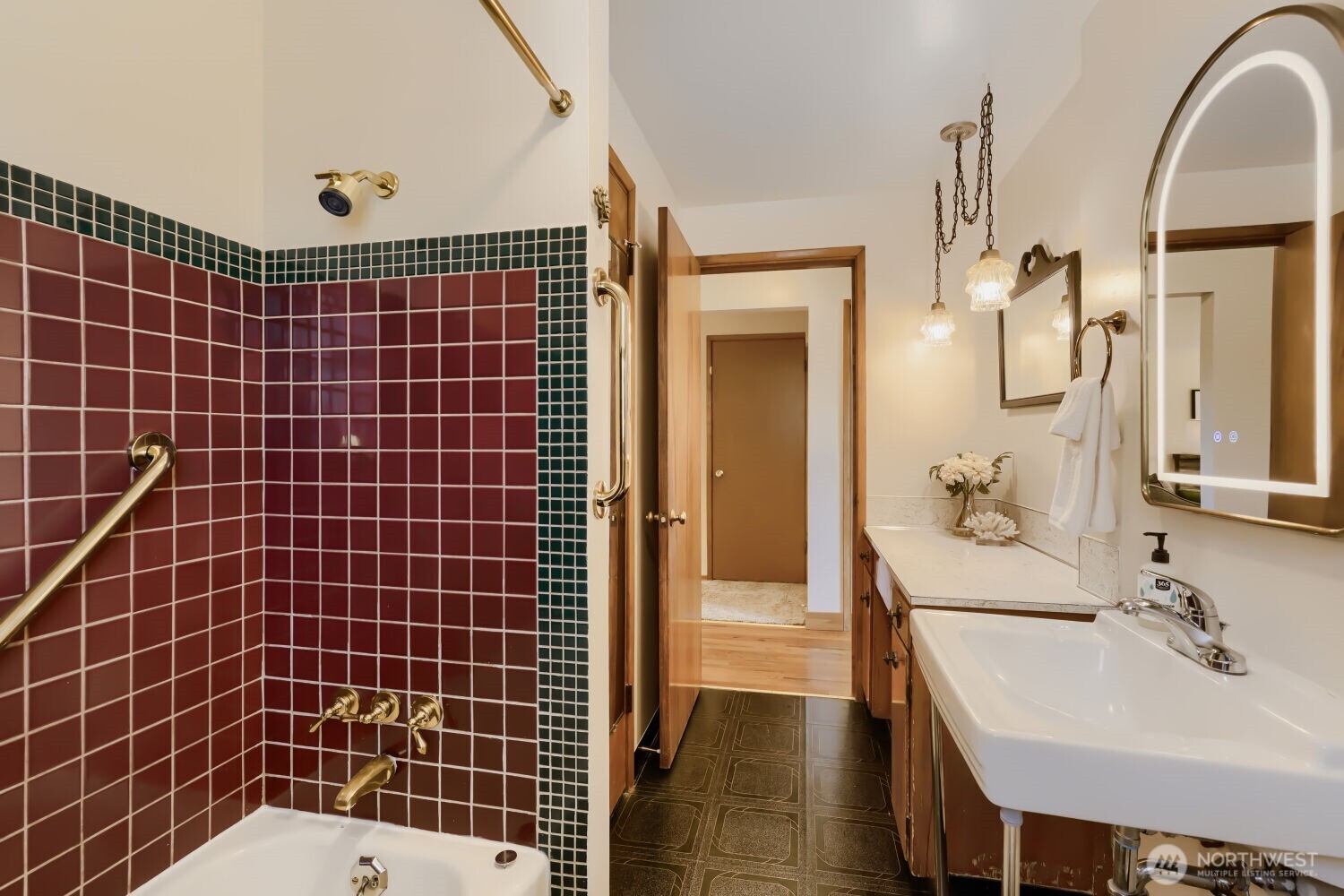 3056 50th Avenue SW Seattle WA 98116