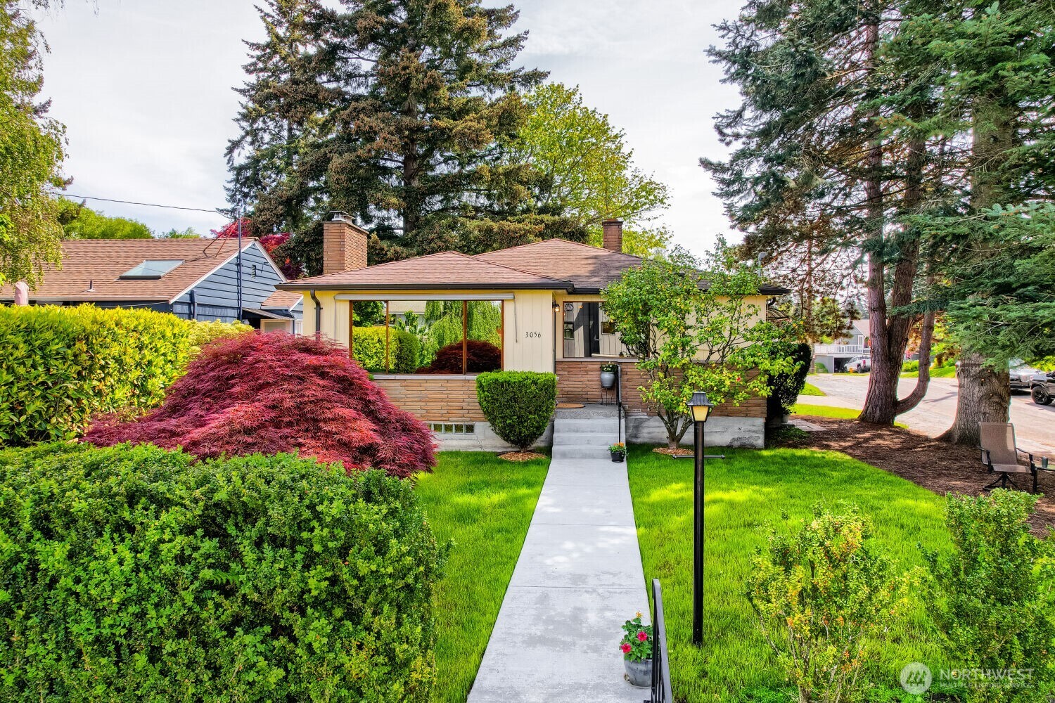 3056 50th Avenue SW Seattle WA 98116
