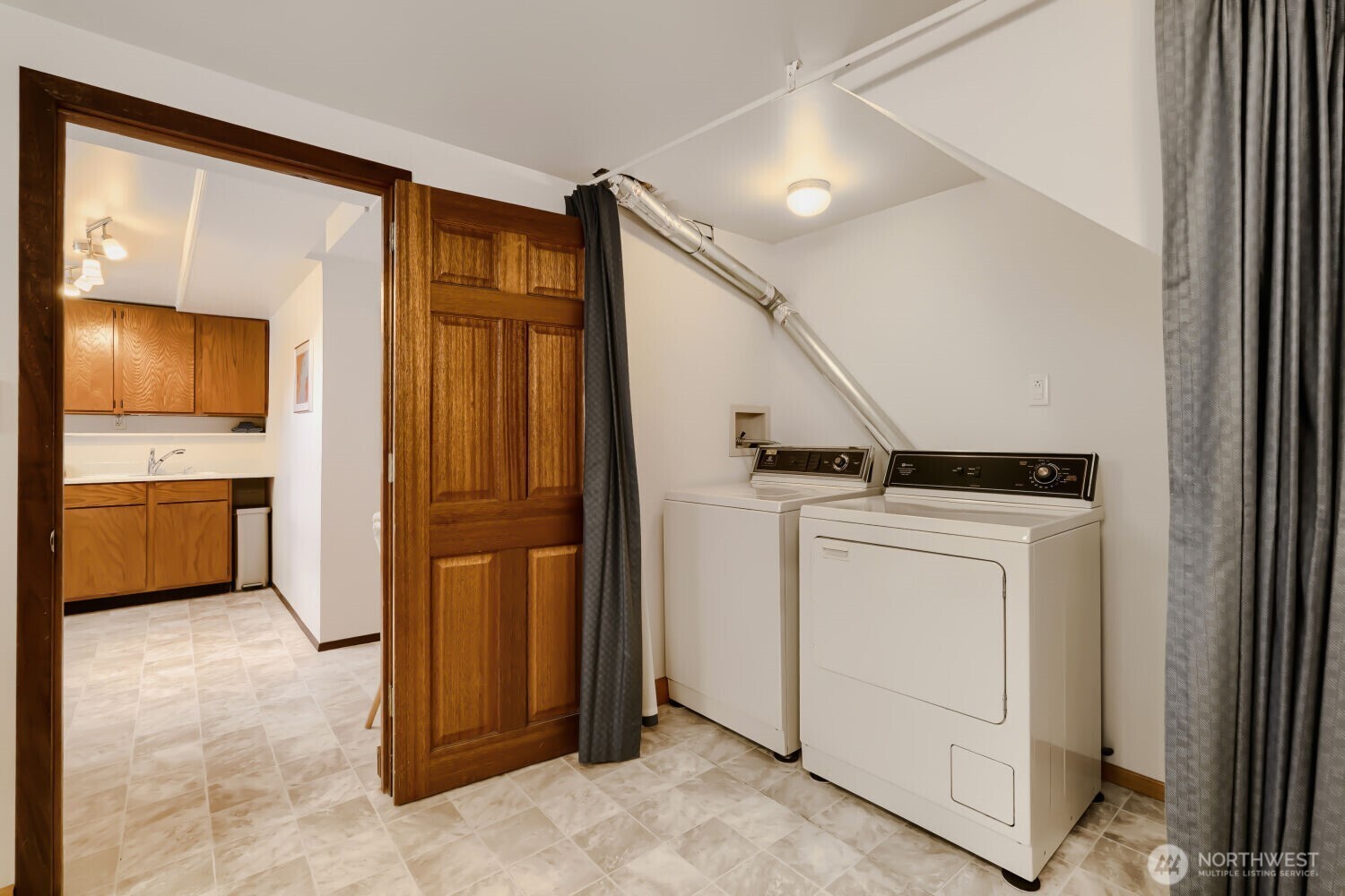 3056 50th Avenue SW Seattle WA 98116