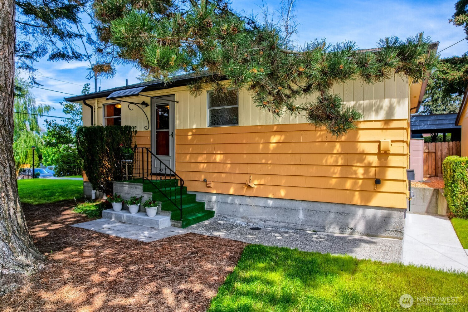 3056 50th Avenue SW Seattle WA 98116