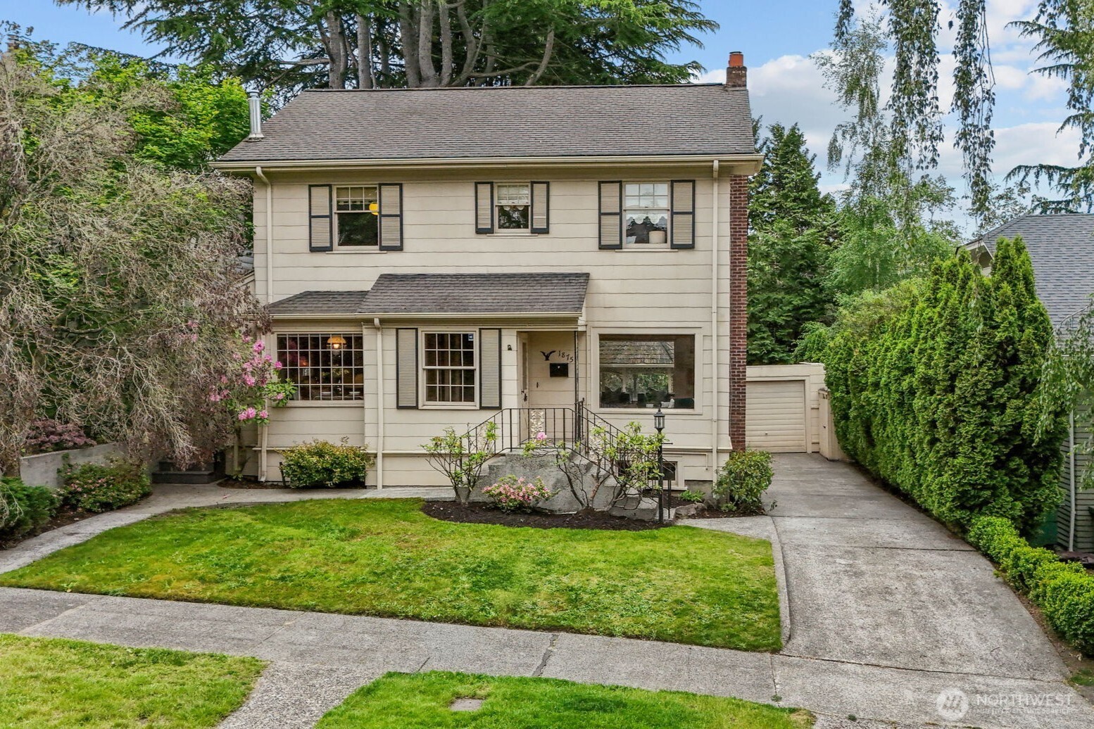1875 E Hamlin Street Seattle WA 98112