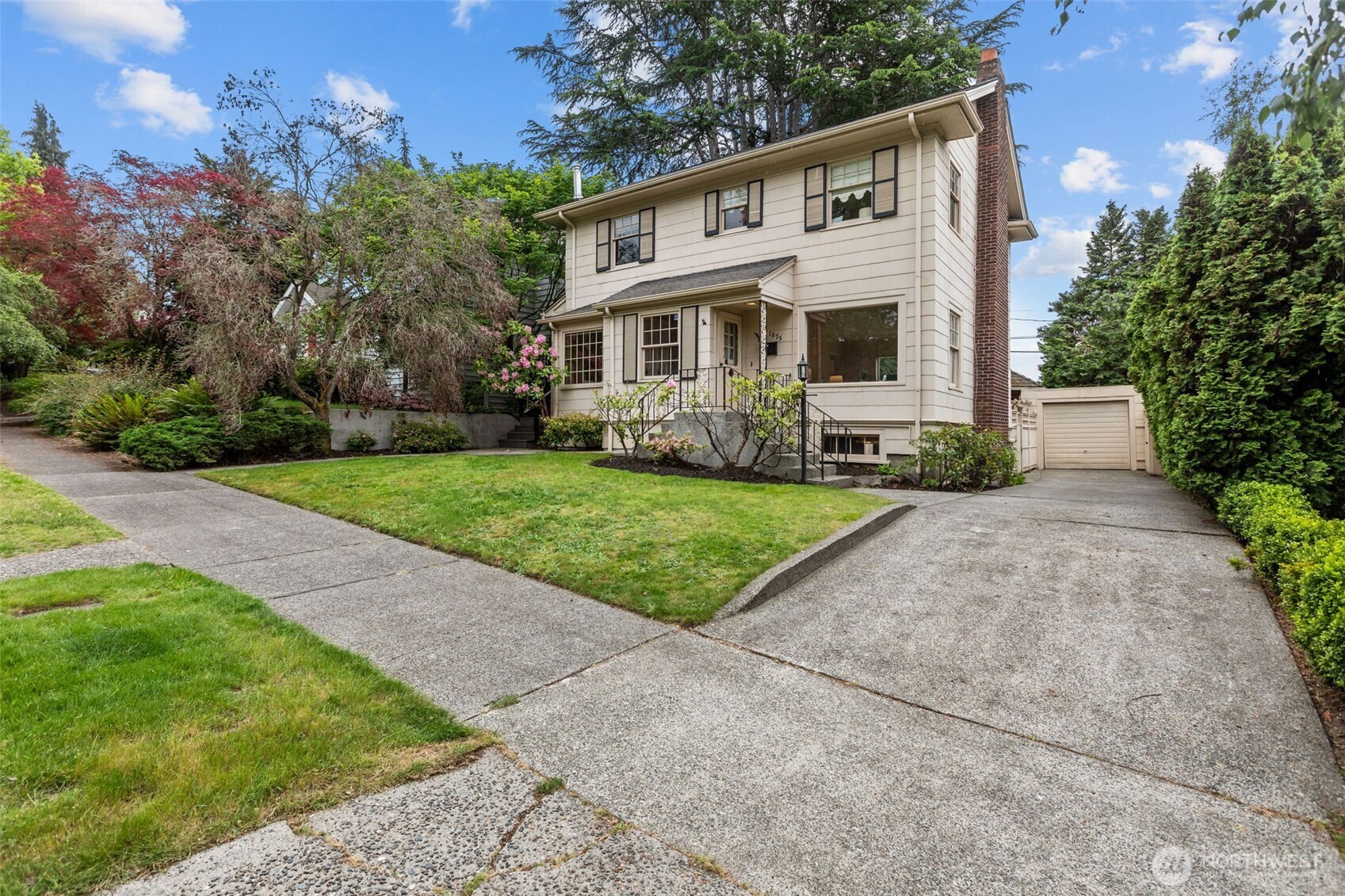 1875 E Hamlin Street Seattle WA 98112