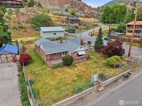 233 E Gibson Chelan WA 98816