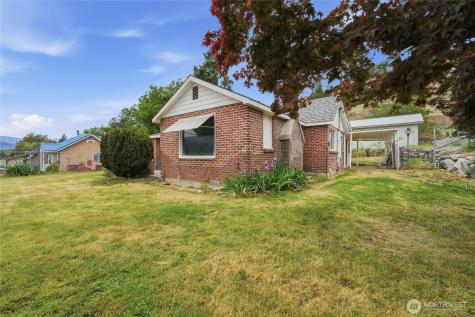 233 E Gibson Chelan WA 98816