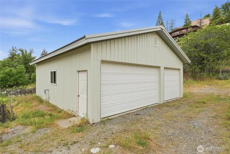 233 E Gibson Chelan WA 98816