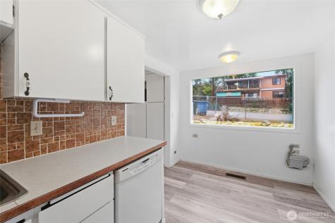 233 E Gibson Chelan WA 98816