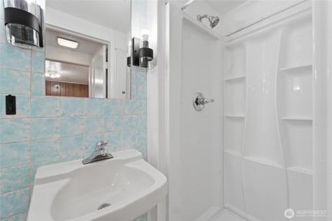 233 E Gibson Chelan WA 98816