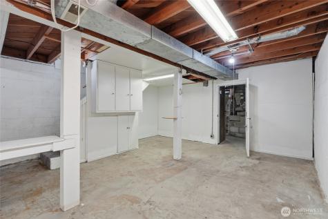 233 E Gibson Chelan WA 98816