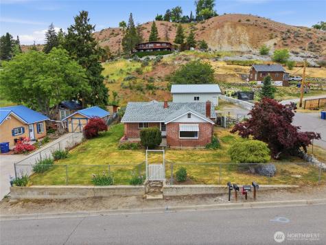 233 E Gibson Chelan WA 98816