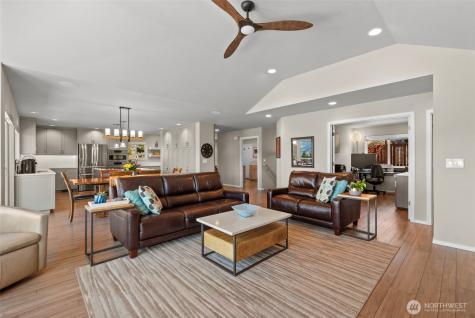204 Stehekin Way Chelan WA 98816
