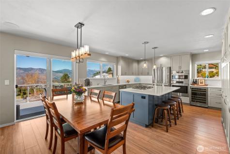 204 Stehekin Way Chelan WA 98816