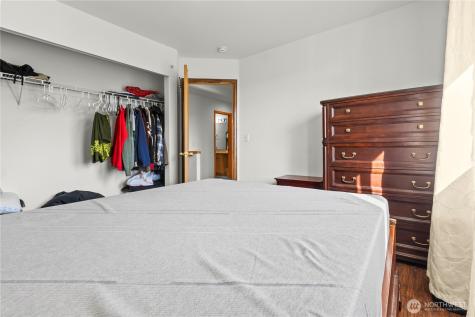 13617 68th Avenue Court E Puyallup WA 98373