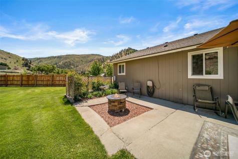 6132 Entiat River Road Entiat WA 98822