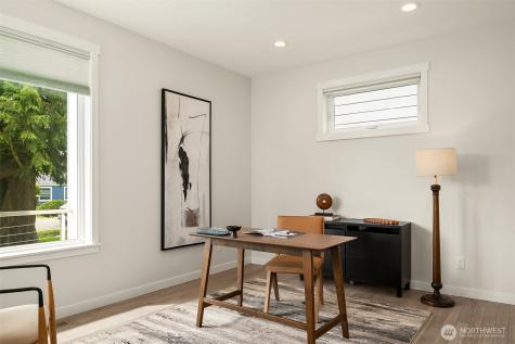 12516 Phinney Avenue N Seattle WA 98133