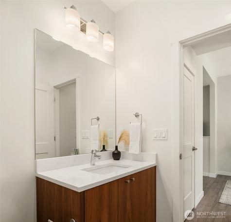 12516 Phinney Avenue N Seattle WA 98133
