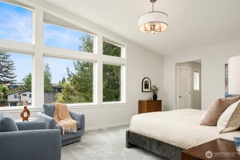 12516 Phinney Avenue N Seattle WA 98133