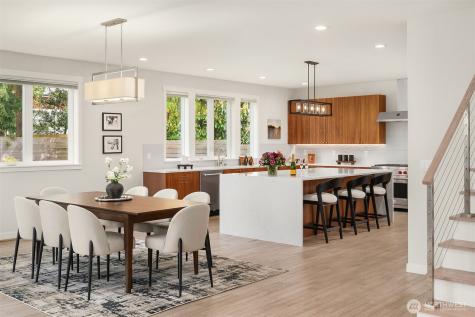 12516 Phinney Avenue N Seattle WA 98133