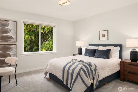 12516 Phinney Avenue N Seattle WA 98133