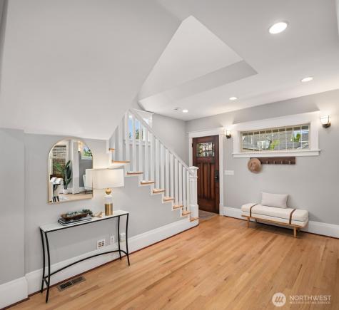 159 Blaine Street Seattle WA 98109