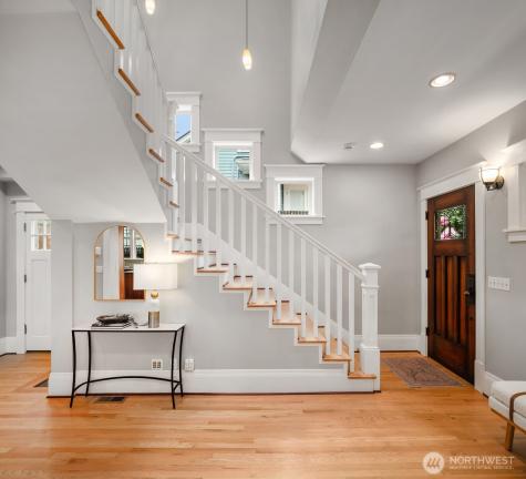 159 Blaine Street Seattle WA 98109