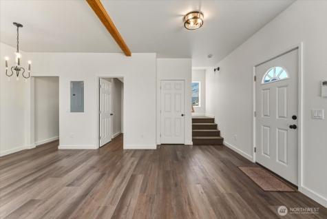 409 E Okanogan Avenue Chelan WA 98816