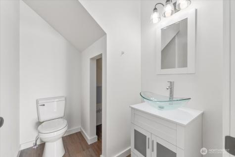 409 E Okanogan Avenue Chelan WA 98816