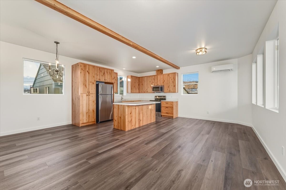 409 E Okanogan Avenue Chelan WA 98816