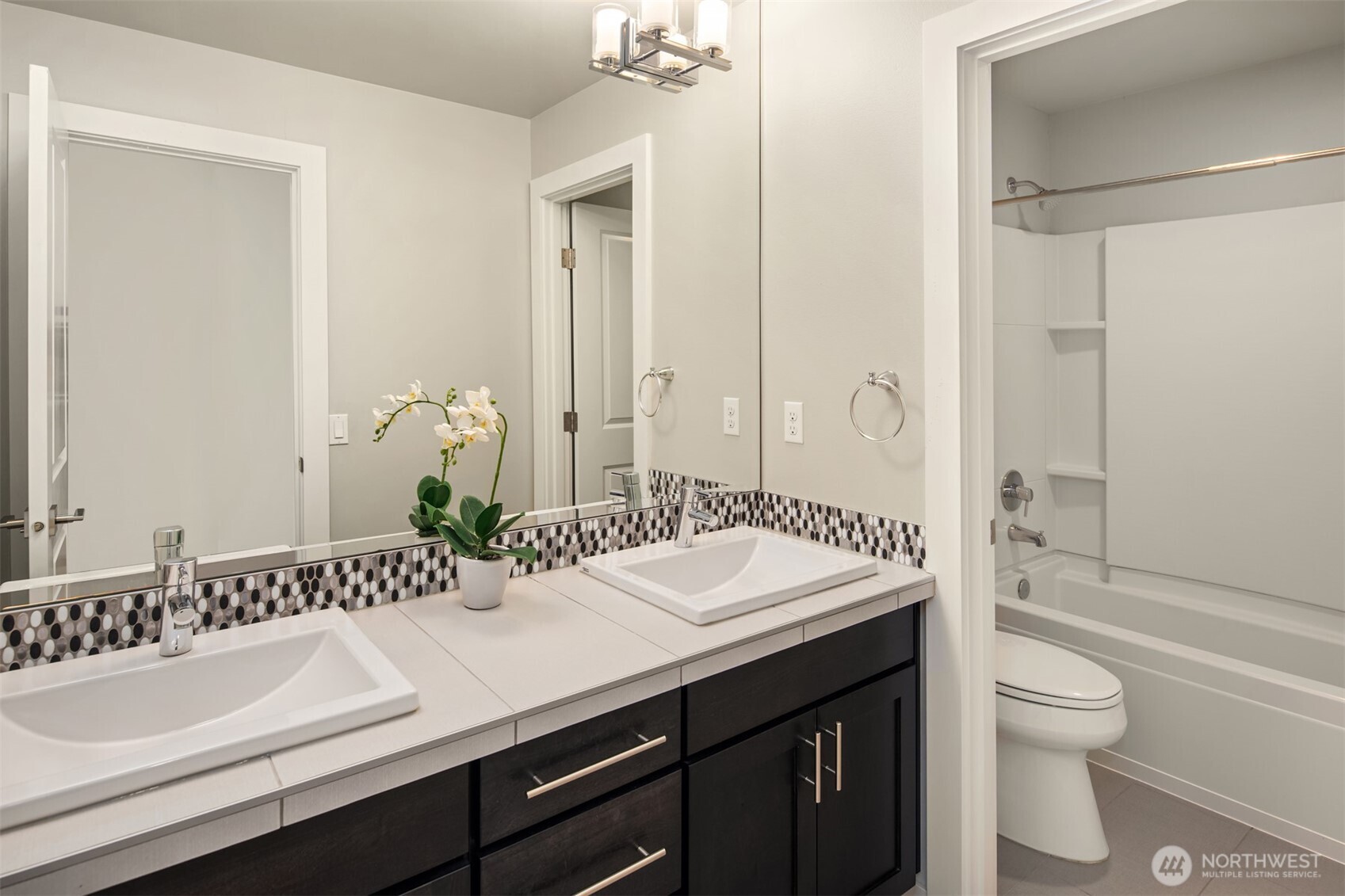 9726 Slater Avenue NE Kirkland WA 98033