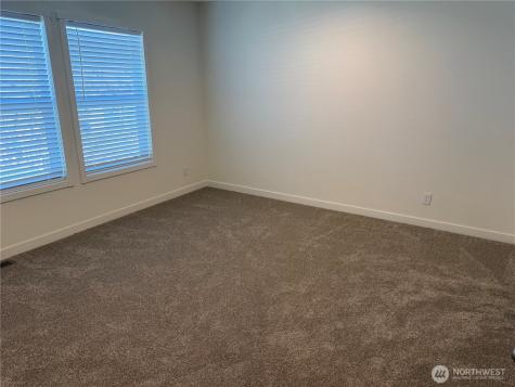 402 Maple Avenue Sunnyside WA 98944
