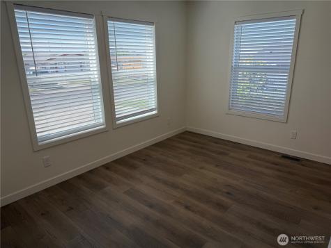 402 Maple Avenue Sunnyside WA 98944
