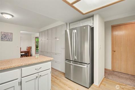 22934 SE 37th Street Sammamish WA 98075