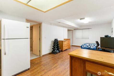 22934 SE 37th Street Sammamish WA 98075
