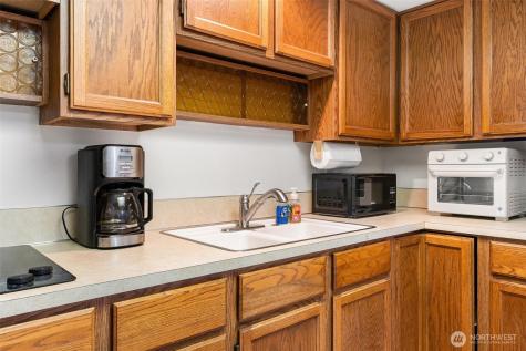 22934 SE 37th Street Sammamish WA 98075