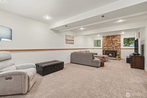 22934 SE 37th Street Sammamish WA 98075