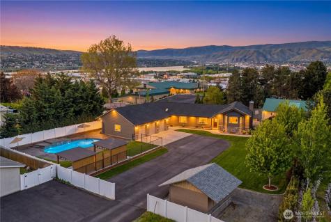 209 W Peters Street Wenatchee WA 98801