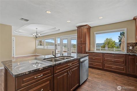 209 W Peters Street Wenatchee WA 98801