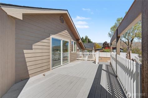 209 W Peters Street Wenatchee WA 98801