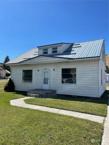 1579 2nd Avenue N Okanogan WA 98840