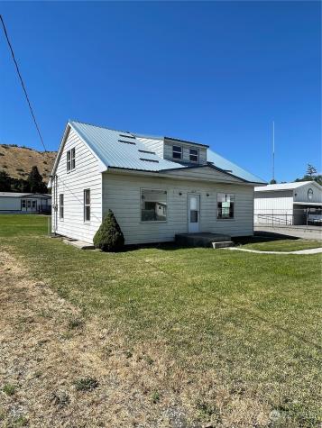 1579 2nd Avenue N Okanogan WA 98840