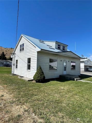 1579 2nd Avenue N Okanogan WA 98840