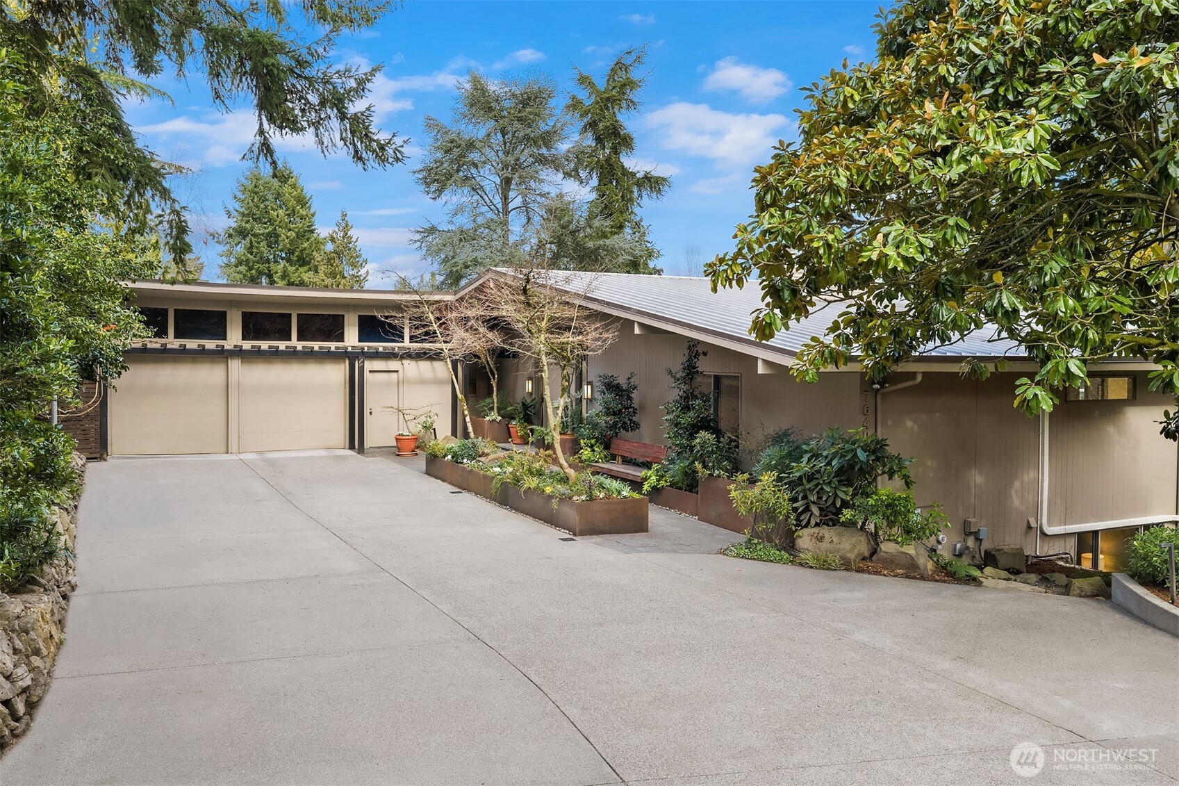 7640 NE 32nd Street Medina WA 98039