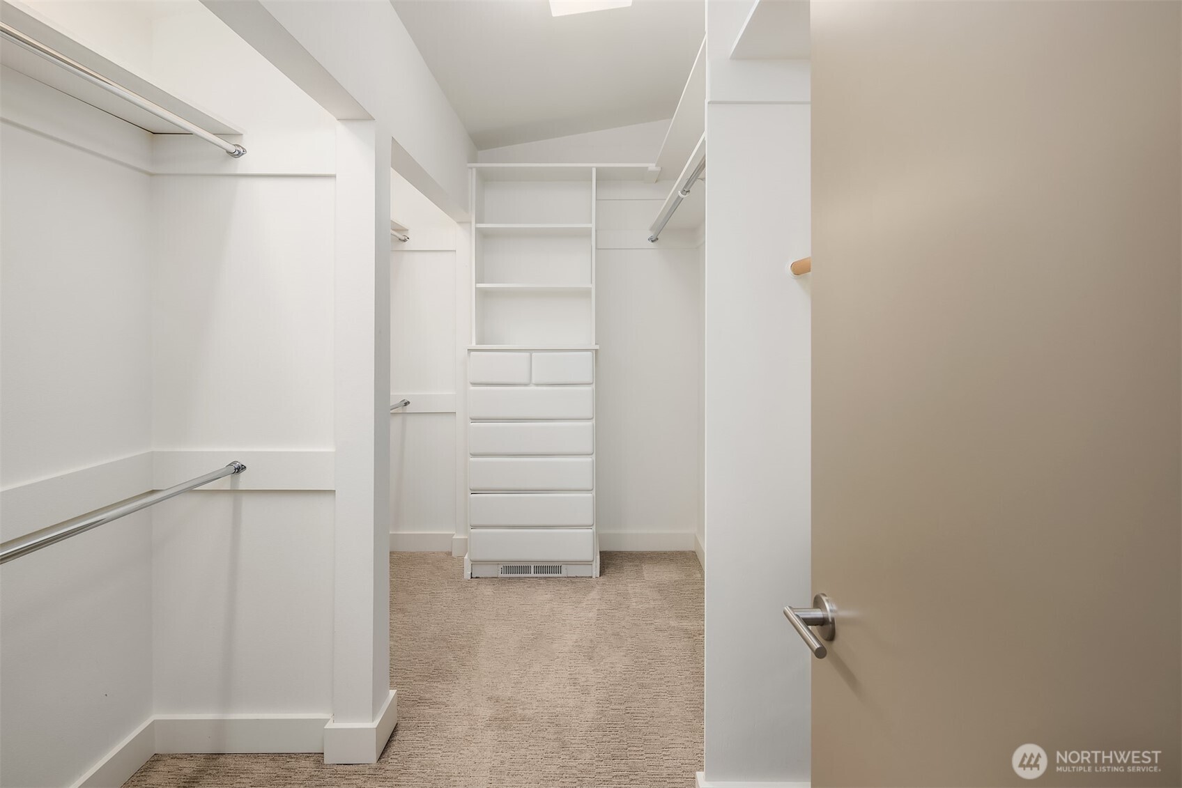 7640 NE 32nd Street Medina WA 98039