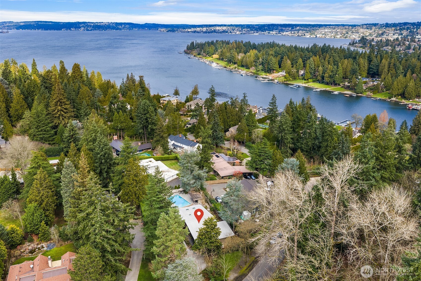 7640 NE 32nd Street Medina WA 98039