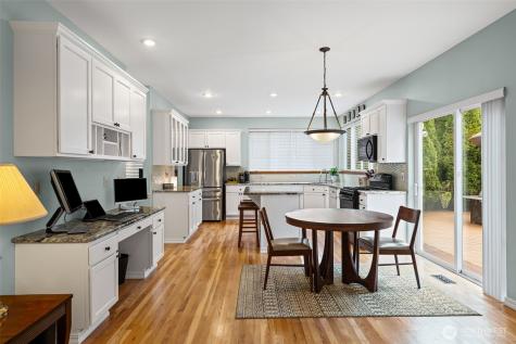 22116 99th Place S Kent WA 98031