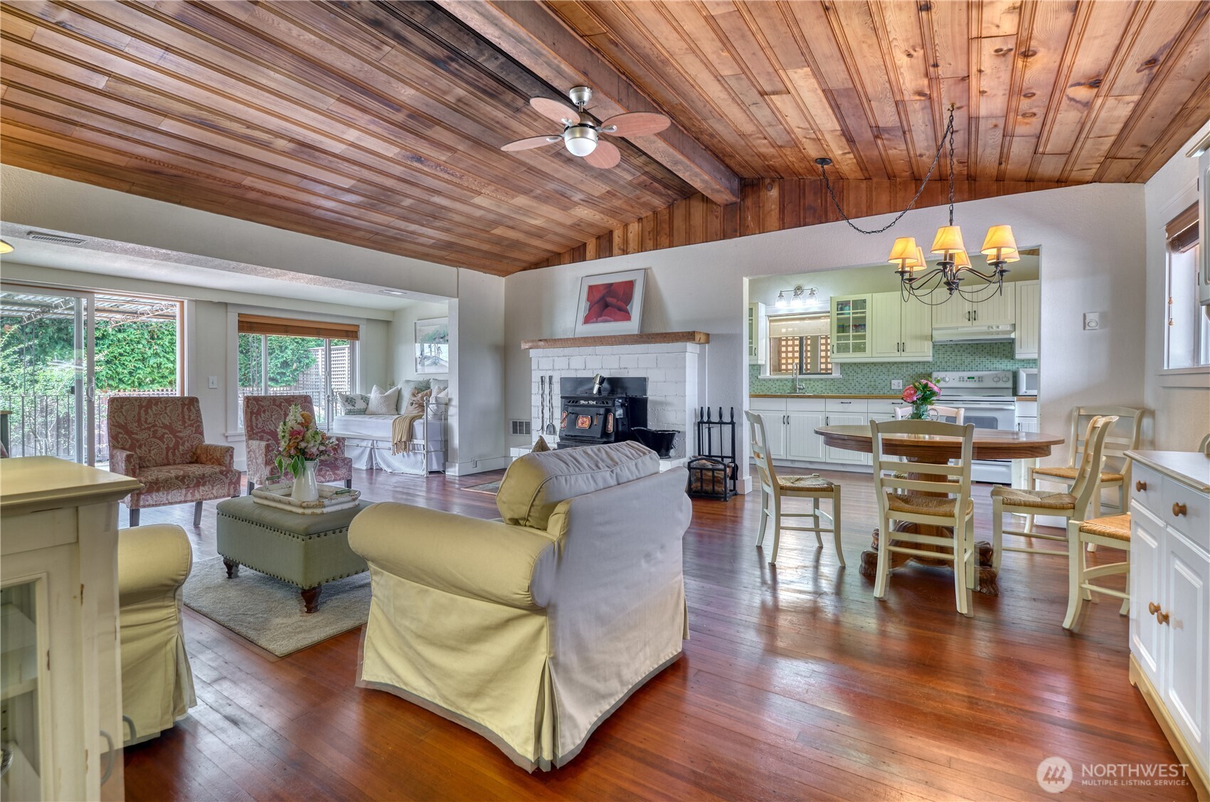 675 Sylvia Drive Point Roberts WA 98281