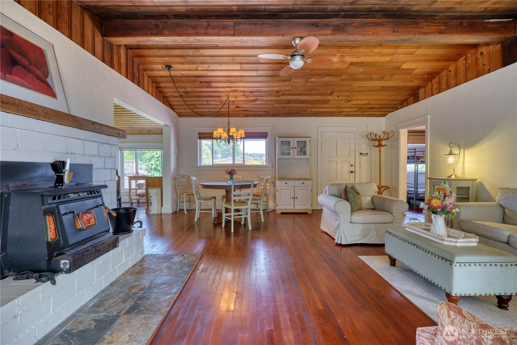 675 Sylvia Drive Point Roberts WA 98281