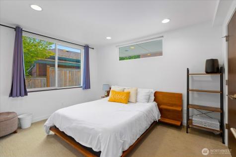 4221 Evanston Avenue N Seattle WA 98103