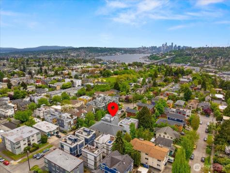 4221 Evanston Avenue N Seattle WA 98103