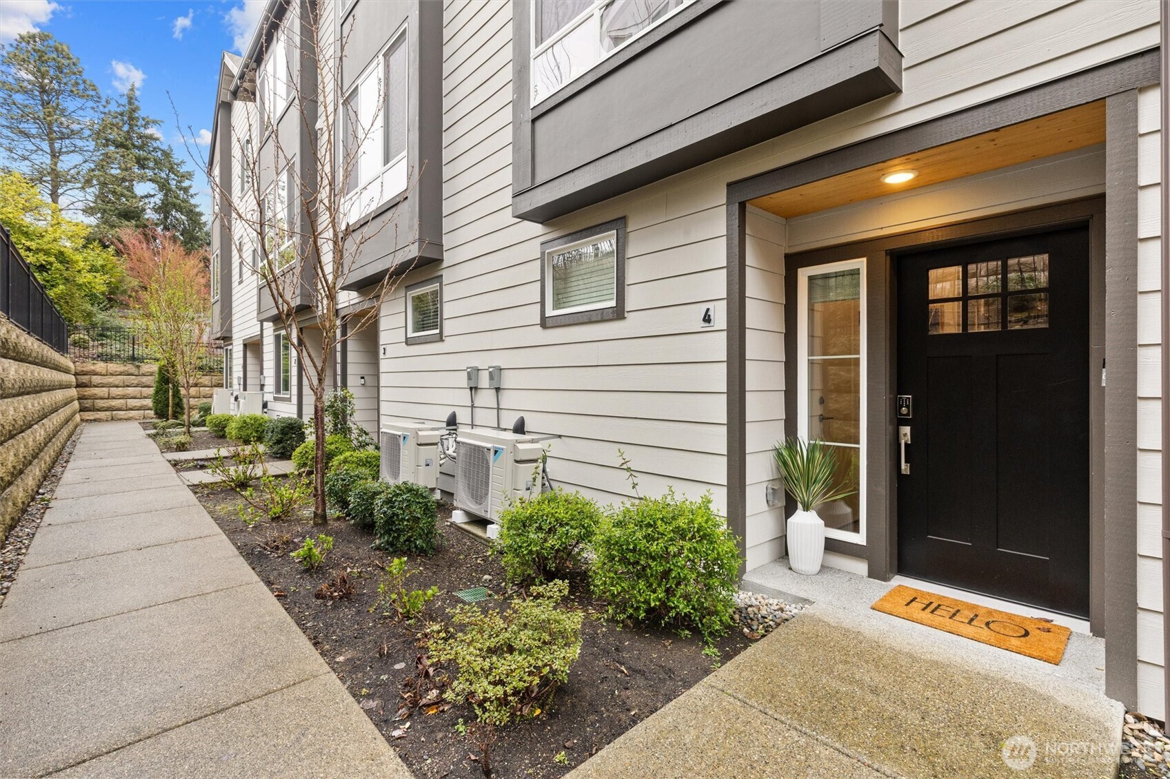 18875 67th Drive NE Kenmore WA 98028